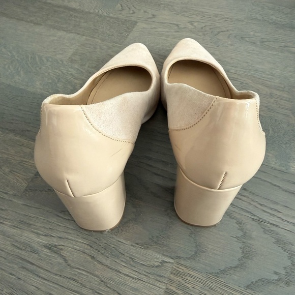 Beige/Brown Faux Suede & Patent Leather Heel Size 40/Womens 8.5 - Picture 3 of 5